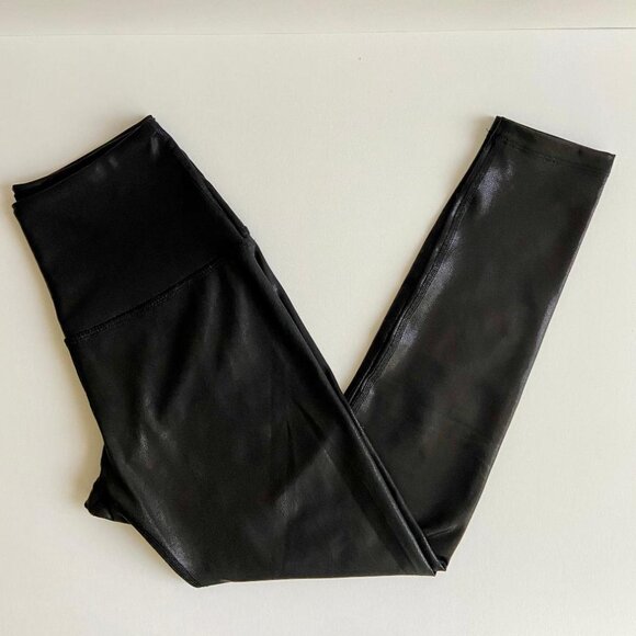 🆕 Beyond Yoga Women's Black Pearlized High Waisted Midi Legging - Picture 11 of 11